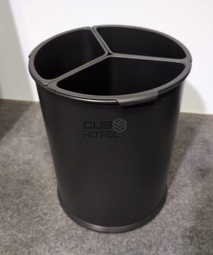 Balde Reciclage Negro con 3 Separadores Negros